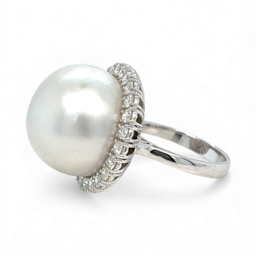 Bague 54 Bague rétro en or blanc avec perle des mers du Sud et diamant 58 Facettes