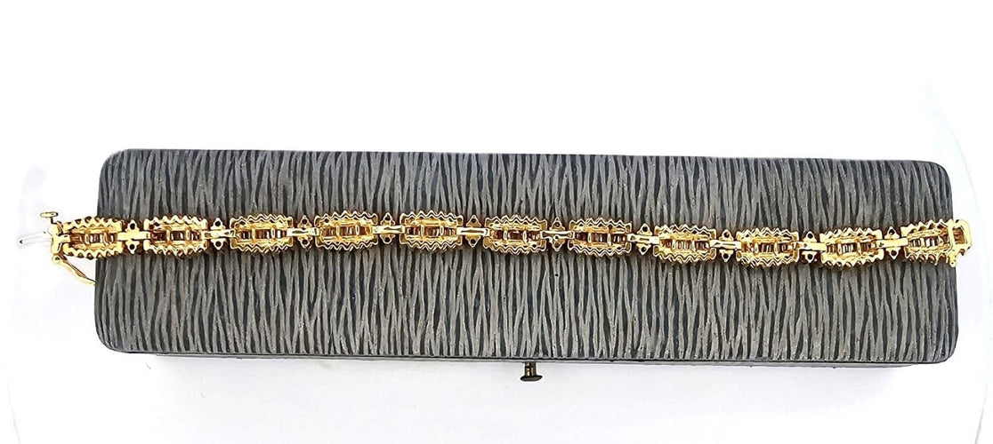 Bracelet Bracelet en or blanc et jaune avec diamants 58 Facettes