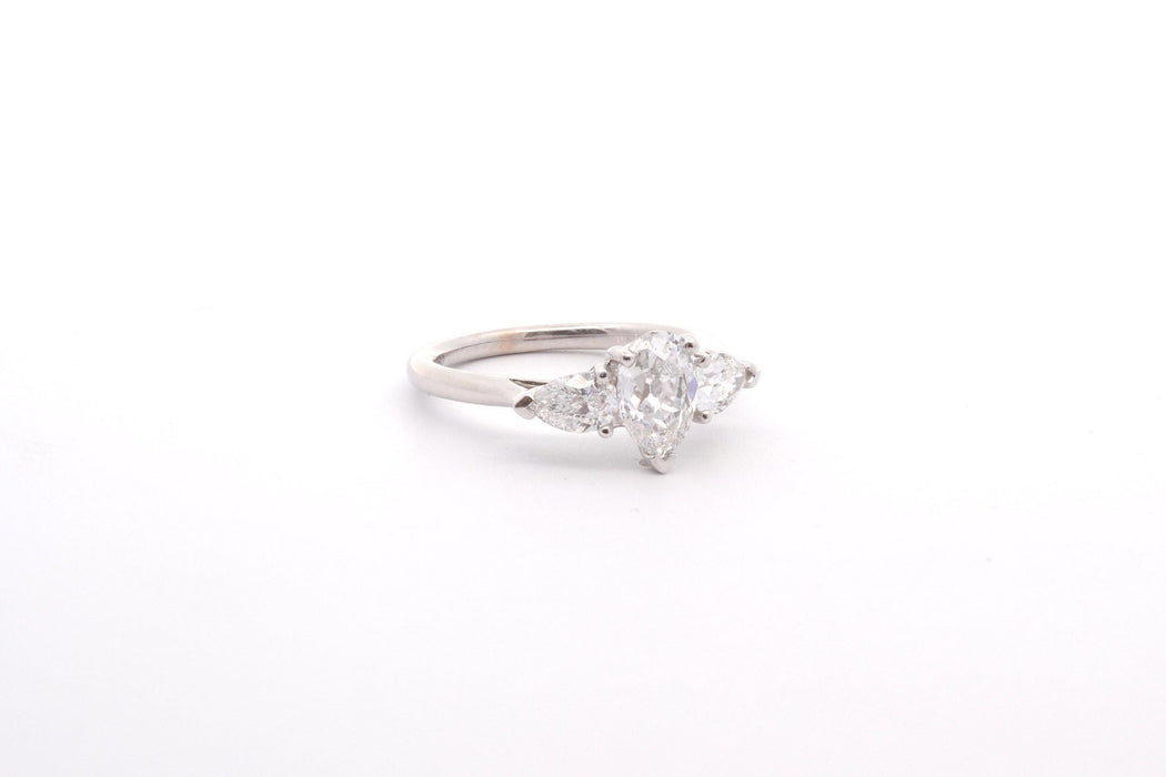 Bague 50 Bague or blanc diamant poire 1ct D/SI2 58 Facettes 26337-29402