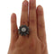 Bague 54 Bague en or jaune et blanc ornée d'une fleur et de diamants blancs et noirs 58 Facettes G3888