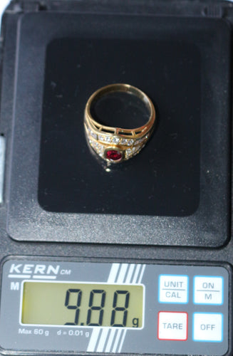 Bague or jaune rubis diamants
