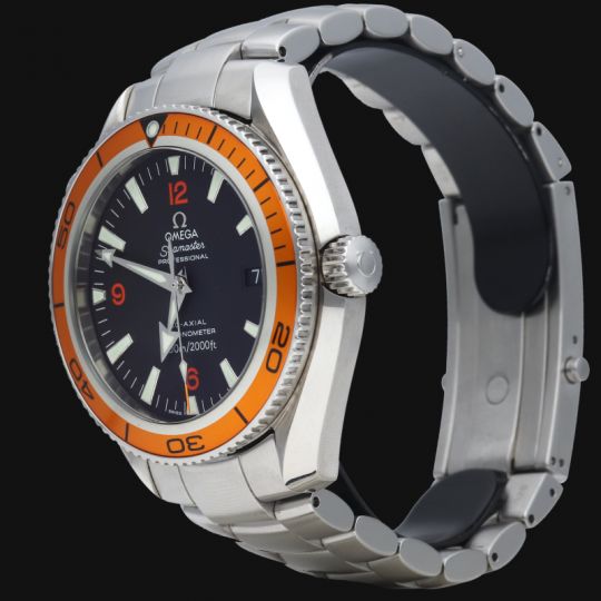 Omega Montre Seamaster Planet Ocean 600M