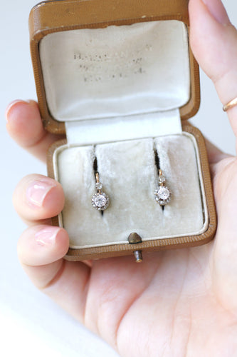 Boucles d'oreilles Dormeuses Diamants 0.60 Ct Or Rose et Platine 58 Facettes