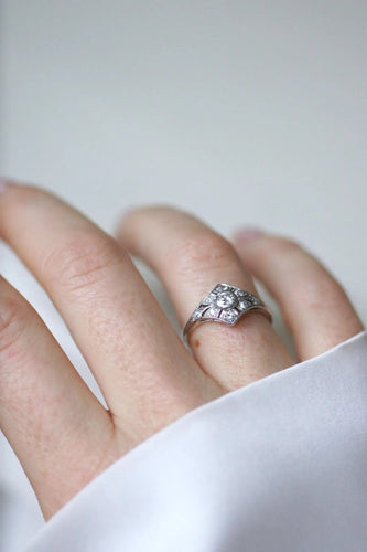 Bague 55.5 Bague Art Déco Platine Diamants 58 Facettes