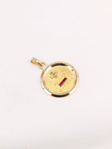 Pendentif Médaille amour Augis grand modèle Plus qu'hier moins que demain or jaune diamant rubis 58 Facettes J477