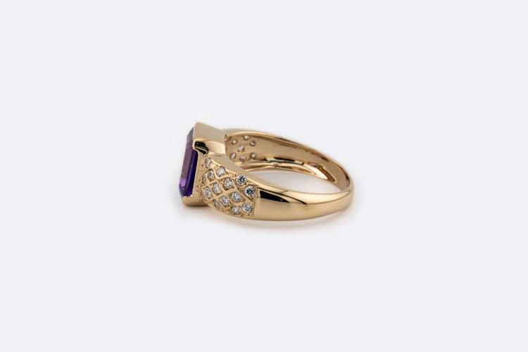 Bague 57 Bague en or jaune avec améthyste et pierres blanches 58 Facettes anl910