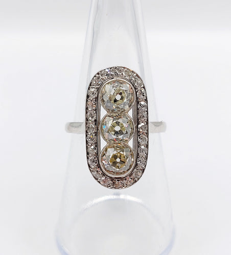 Bague 54.5 Bague marquise art deco Platine 2,25 carats diamant taille ancienne (circa 1910) 58 Facettes A06120