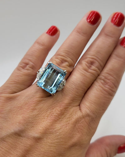 Bague 54 Bague aigue-Marine diamants 58 Facettes