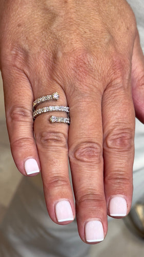 Bague 55 Bague spirale en or blanc 18 carats et diamants 58 Facettes