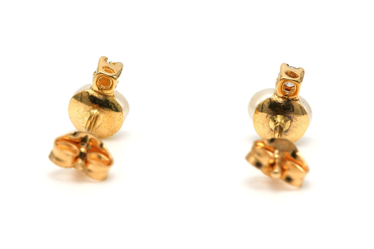 Boucles d'oreilles Boucles d'oreilles contemporaines or jaune serties de perles et de diamants 58 Facettes B760