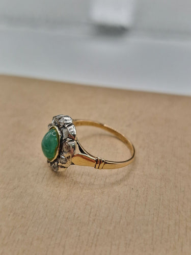 Bague 52 Bague ancienne en or blanc et argent avec cabochon d'émeraude 58 Facettes