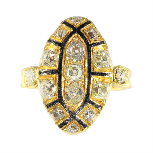 Bague 51 Élégance ornée : une bague rococo incrustée de diamants 58 Facettes 16340-0042