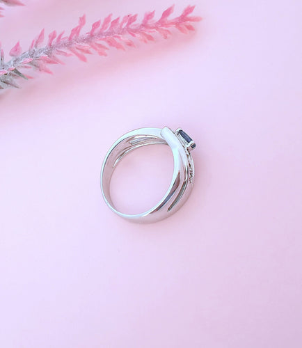 Bague 56.5 Bague or blanc, saphir, diamants 58 Facettes AA 1651