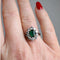 Bague 52.5 Bague Marguerite Vintage Française - Or 18 Carats, Emeraude, Diamants 58 Facettes