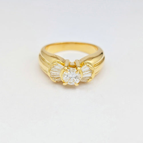Bague Bague en or jaune et diamants 58 Facettes 32184