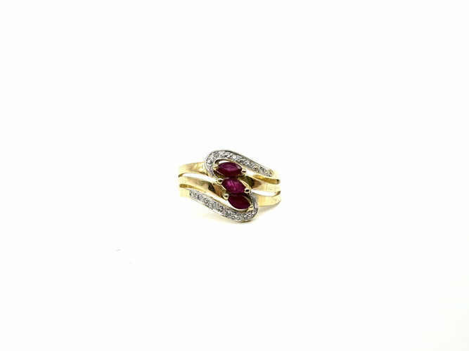 Bague 56 Bague or bicolore, rubis et diamants 58 Facettes Z15B51584