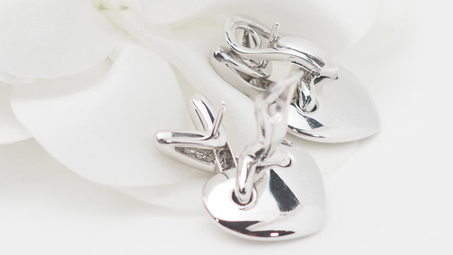 Boucles d'oreilles Boucles d'oreilles CHAUMET Liens en or blanc et diamants 58 Facettes 32735