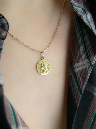 Pendentif Médaille ancienne Vierge de profil or jaune 58 Facettes 1182.2