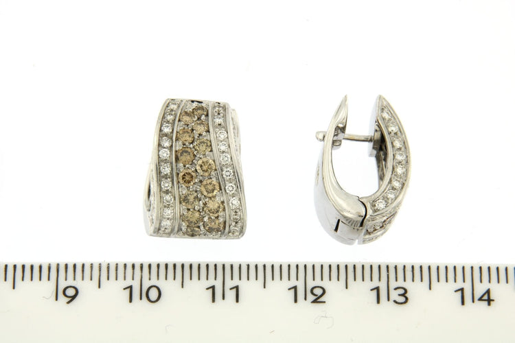Boucles d'oreilles Boucles d'oreilles diamants blancs et bruns 58 Facettes 13036