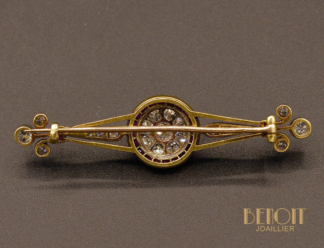 Broche Broche Art Déco Diamants et Rubis 58 Facettes A9821