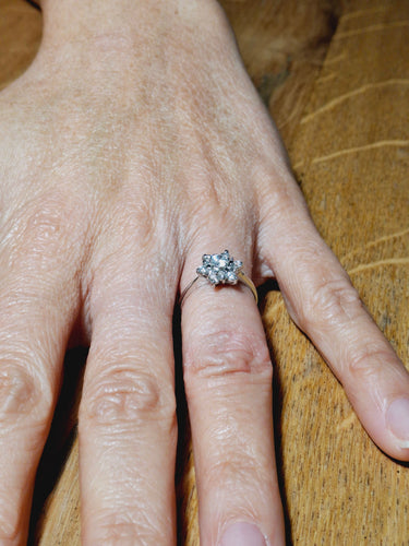 Bague 54 Bague étoile or blanc et diamants 58 Facettes