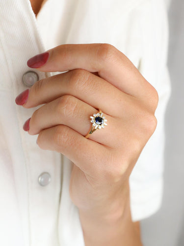 Bague 52.5 Bague marguerite or jaune saphir diamants 58 Facettes 1CA0000011/1