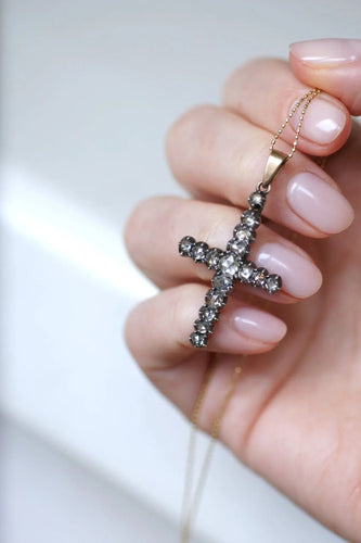 Pendentif Croix Dévote Diamants 58 Facettes