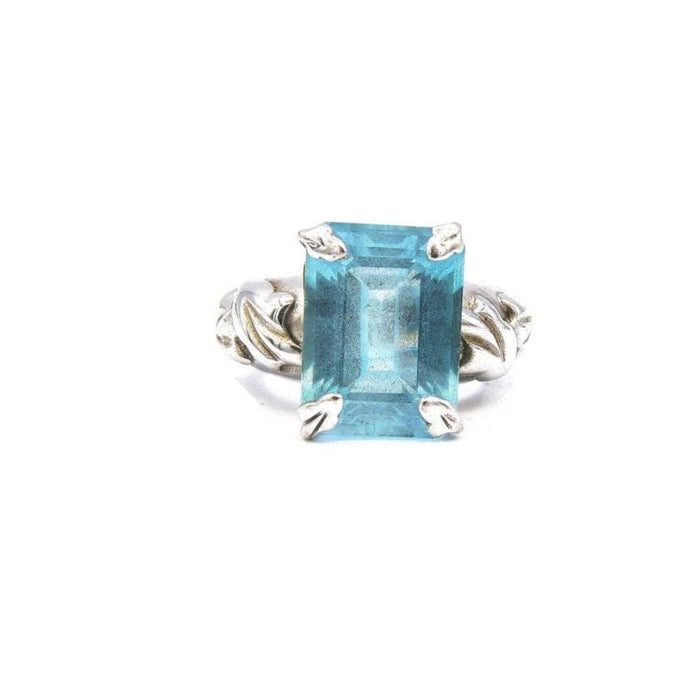 Bague Bague en or blanc avec pierre bleu clair 58 Facettes