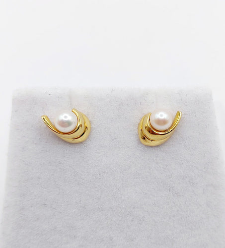 Boucles d'oreilles Puces d'oreilles vintage or jaune perles de cultures 58 Facettes A03213