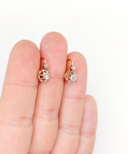 Boucles d'oreilles Dormeuses antiques en or rose 18k et diamants taille rose 58 Facettes A06338