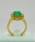Bague Bague en or jaune avec une émeraude et des diamants 58 Facettes 50290