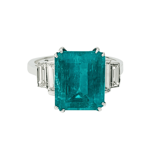 Bague 54 Bague or blanc, émeraude 5.90 cts, diamants. 58 Facettes 30684