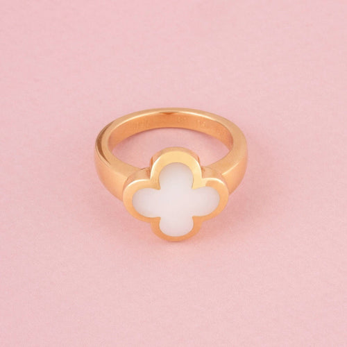 Bague 59 Van Cleef & Arpels - Bague Pure Alhambra en or jaune 18k et nacre blanche 58 Facettes