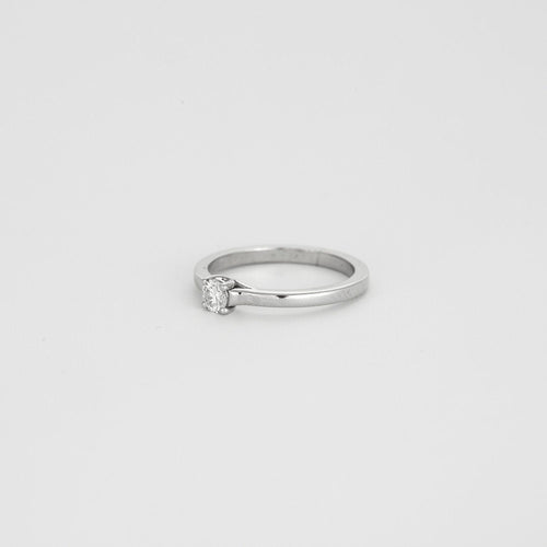 Bague 53 Solitaire en or blanc orné d'un diamant 58 Facettes 517472
