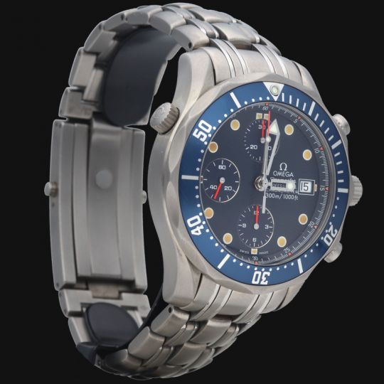 Omega Montre Seamaster Diver 300M Chronograph Titan