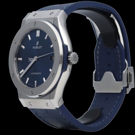 Hublot Montre Classic Fusion Titanium Blue