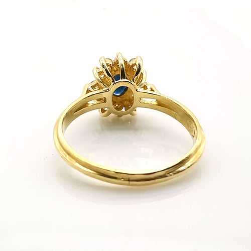 Bague 56 Bague en or saphir et diamants 58 Facettes