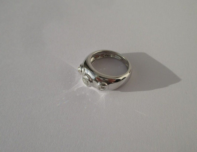 Bague 51 Bague jonc trilogie diamants or blanc 58 Facettes