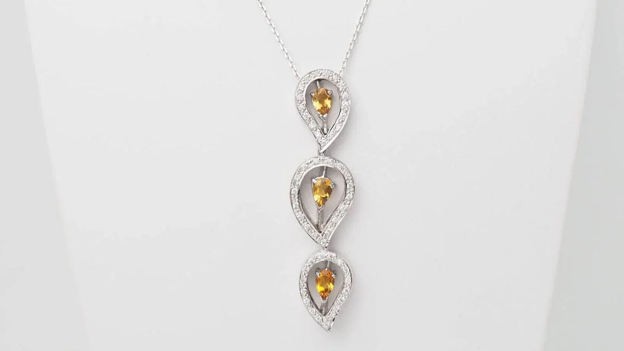 Collier Collier en or blanc, citrine et diamants 58 Facettes 32805b