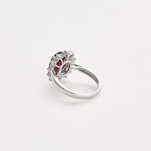 Bague 53 Bague Marguerite Or blanc, Rubis & Diamants 58 Facettes