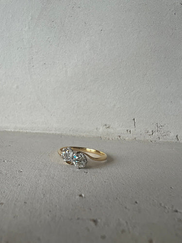 Bague 57 Ancienne bague Toi et Moi deux ors et diamants 58 Facettes