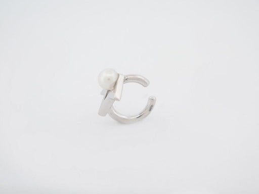 TASAKI ear cuff earrings 1 comet clip plus solid silver pearl 58 Facettes 258988