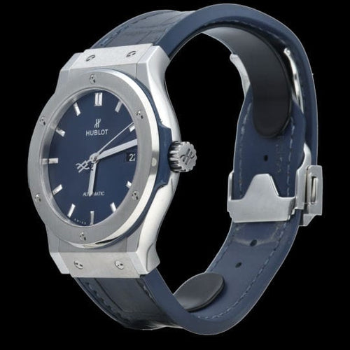 Montre Hublot Montre Classic Fusion 42 Bleu 58 Facettes MT40735