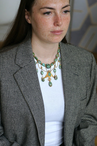 Collier Collier Ancien Neo Egyptien Or Jaune et Turquoises 58 Facettes