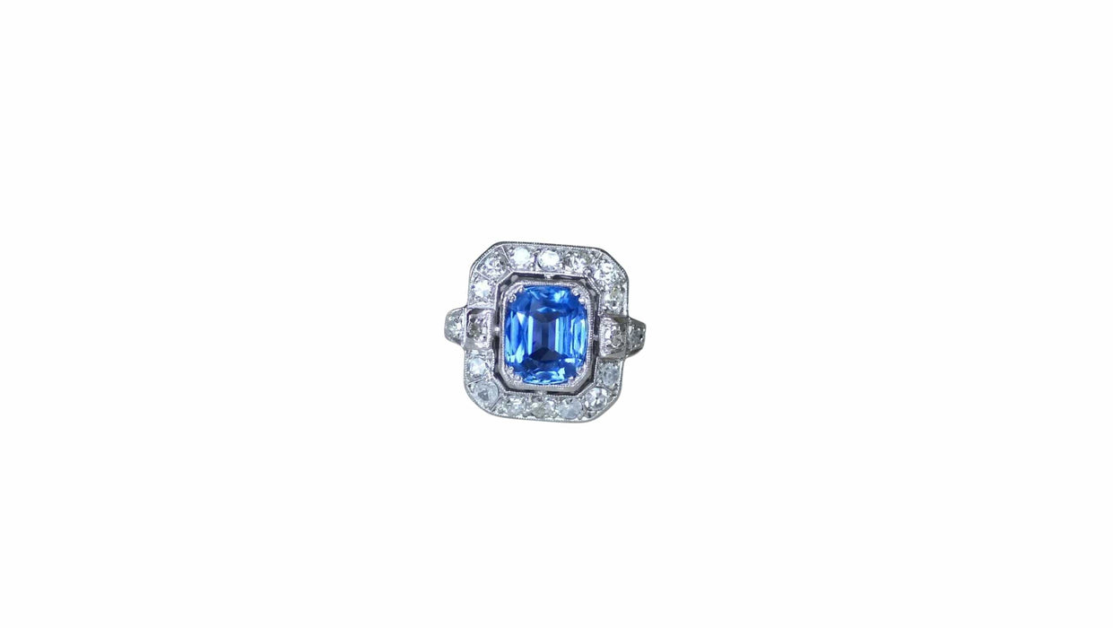 Bague Art Déco Saphir de Ceylan 2.68 Cts et Diamants