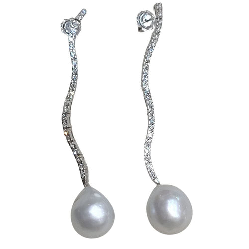 Boucles d'oreilles Boucles d'oreilles longues en diamant et perles 58 Facettes PE403
