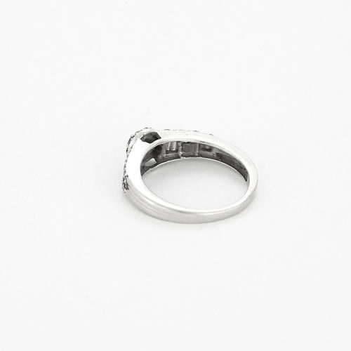 Bague 53 Bague or blanc et diamants 58 Facettes B250332