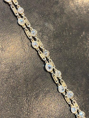 Collier or jaune vers 1950 avec 4 carats de diamants