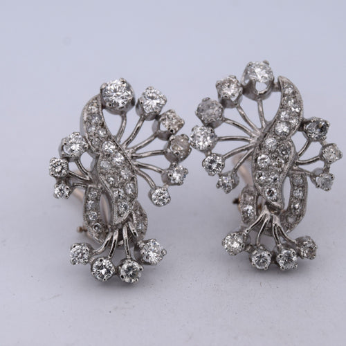 Boucles d'oreilles Boucles d'oreilles en platine et or jaune avec diamants 58 Facettes