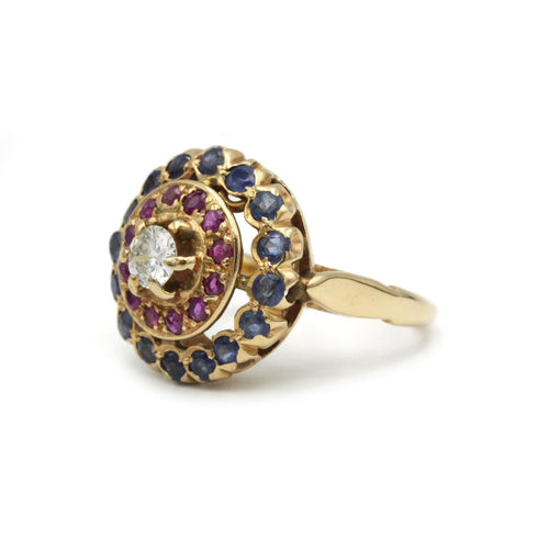 Bague 52 Bague - Or jaune rubis, saphirs et diamants 58 Facettes 1073